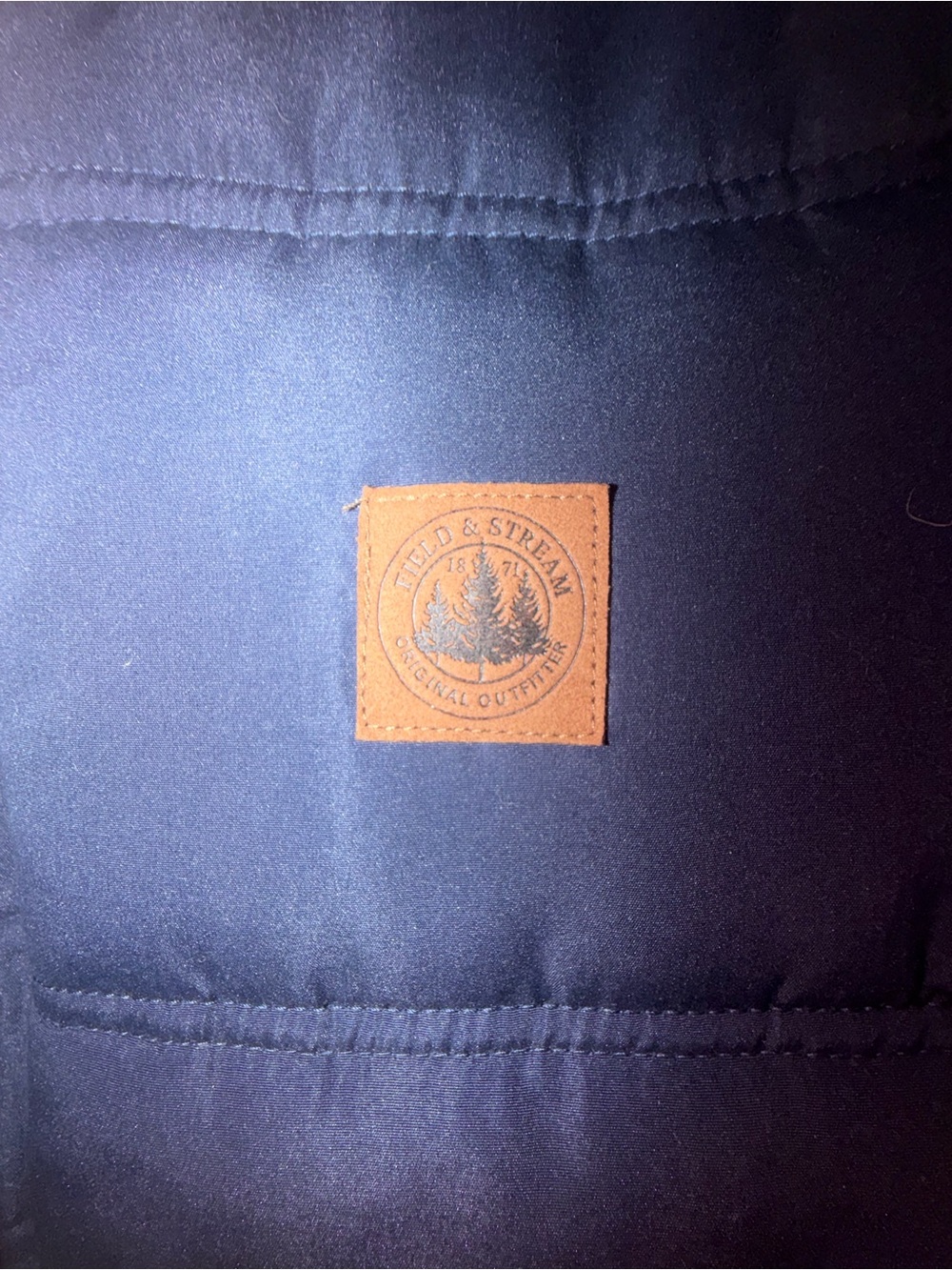 Field & Stream Navy Quilted Insulated Vest with Chest Patch - Picture 2 of 5